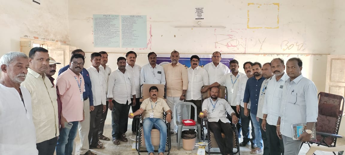 Providing Blood Donating by chairman of amma charitable trust