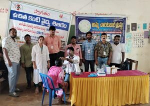 Eye camp at atchutapuram with help of lalam vasu trust member